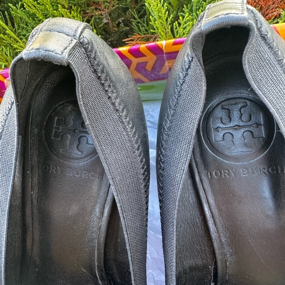 Tory Burch Caroline Elastic Wedge - Picture 9 of 14